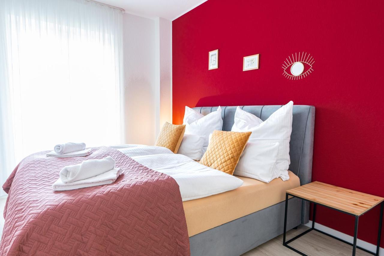 Golden Design Apartment Familie Business 6 Pers Buero Fitnessecke Naehe Messe Dus 1000 Mbit Duisburg Dış mekan fotoğraf